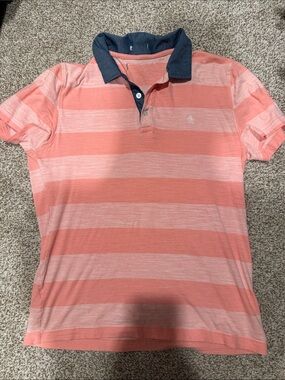 Short-Sleeve Striped Polo in Coral with Navy Collar